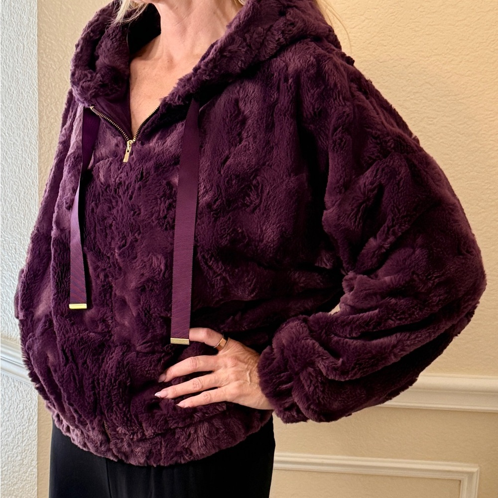 Express Plush Hooded Jacket - Deep Plum